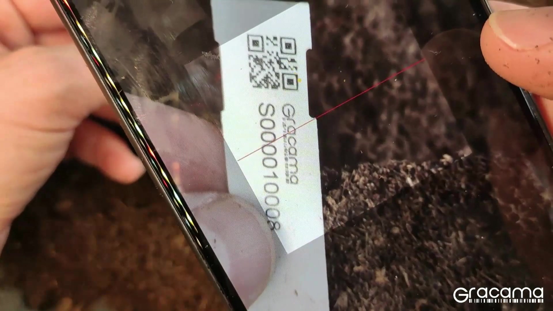 Scanne den QR-Barcode deines Pflanzenschildes